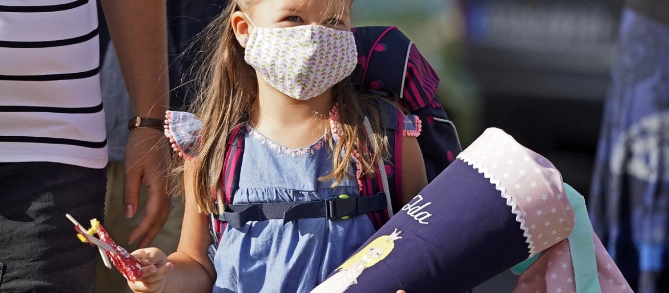 Τι θα γίνει τελικά με τις μάσκες στα 4χρονα; - Κι ας αφήσει η κυβέρνηση το κυνήγι σε όσους αντιδρούν